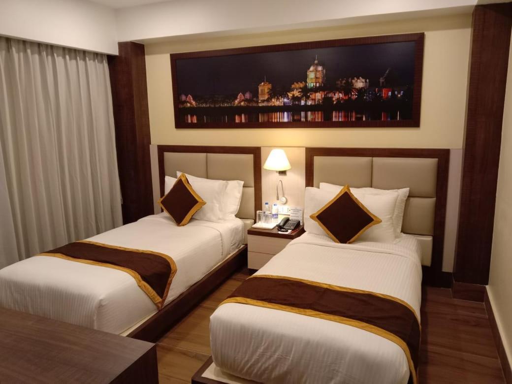 Hotel Rimi International Agartala Exterior foto
